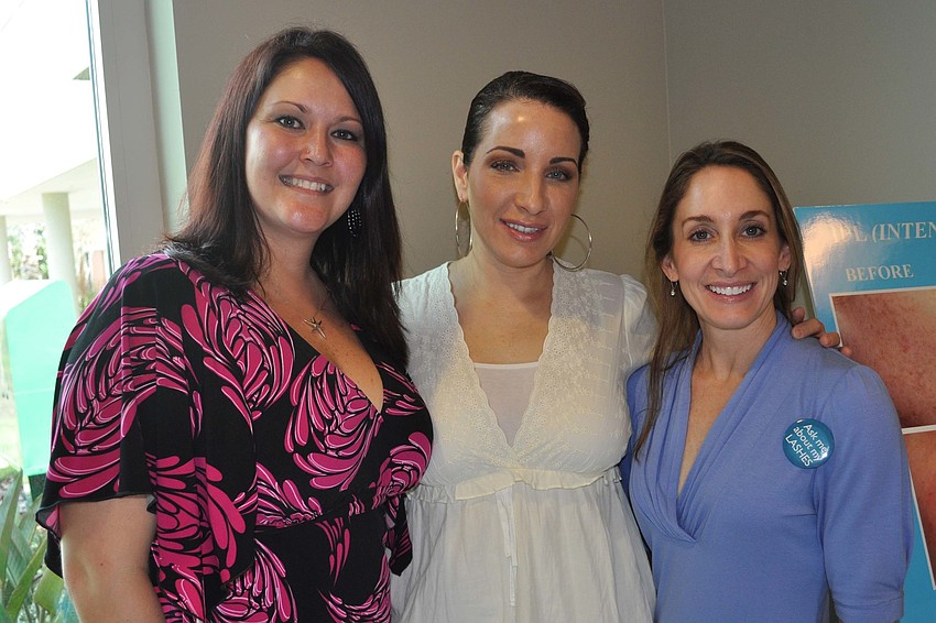 Dunja Dellefont, Kristin Miller and Kristin Rence represented Hillstrom Facial Plastic Surgery.