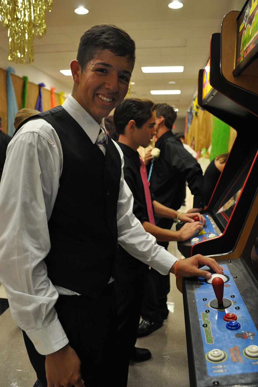 Enrique Batista played Galaga during the Homecoming Dance Sept. 29.