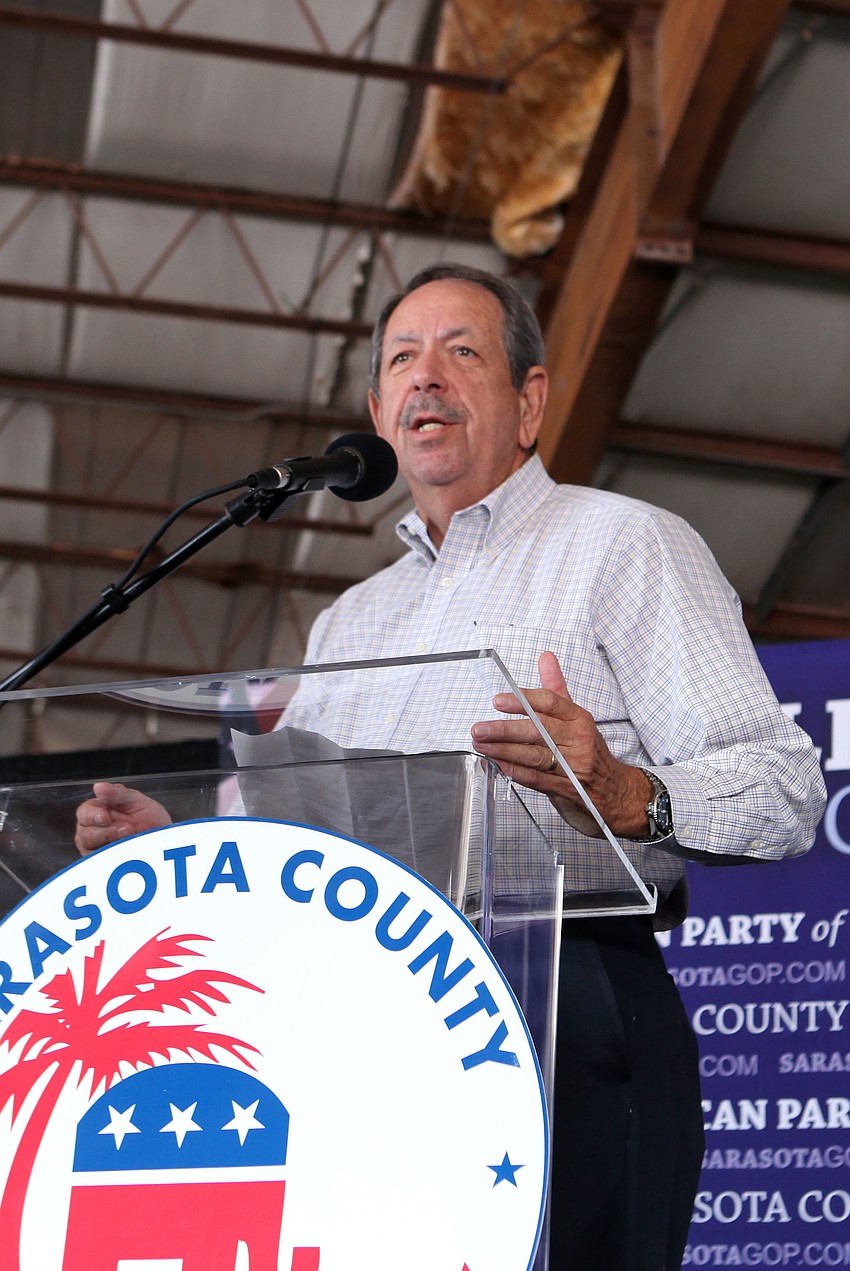 Ray Pilon led the crowd in the saying of the Pledge of Allegiance