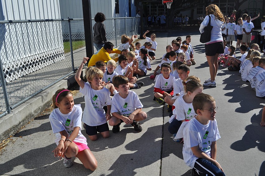 Students wait to begin running.