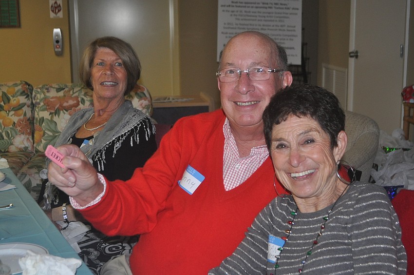 Lenny and Susan Landau. Lenny won the 50/50 raffle.