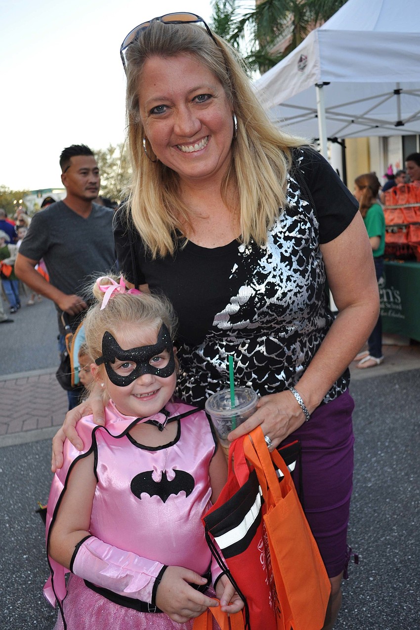 Sharry Bendel with her daughter Brooke