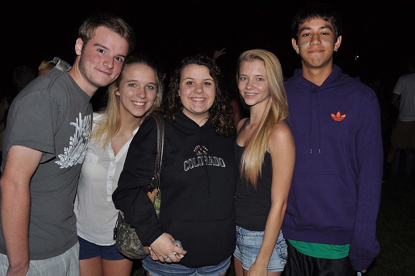 Aaron Lamotte, Katie Strickland, Natalie Colwell, Chloe Vogel and George Gonzalez enjoyed the bonfire Oct. 25.