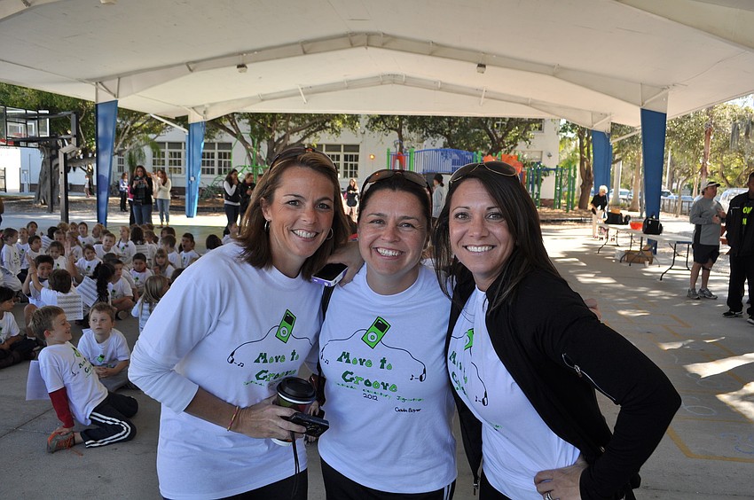 Jennifer Smith, Lorri Alba and Daria Ferreira