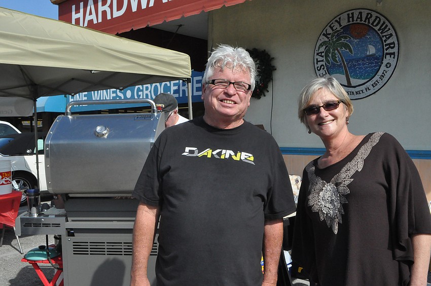 Steve Hoffman and Dawn Waelti came for some hotdogs from the Beach Bazaar.