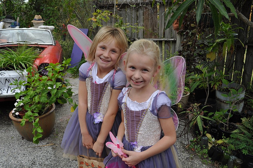 Julia Laspro and Ally Reiswig