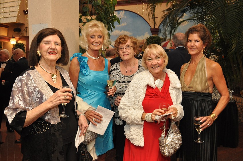 Irene Silver-Stender, Barbara Brostic, Helena Leblanc, Ginny Evans and Karin Silver