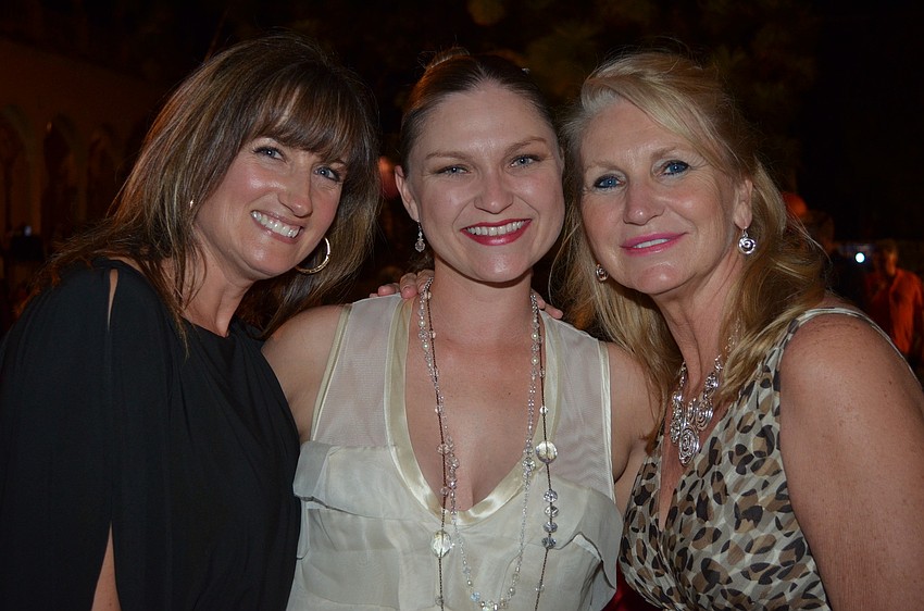 Linda Smith, Leah Brown and Sherry Knowles