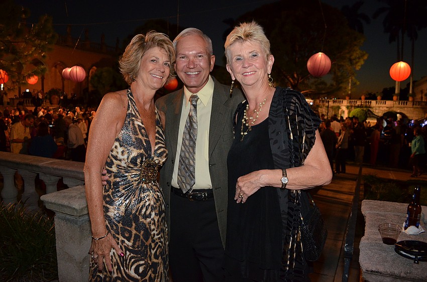 Linda and Stafford Starcher with Sis Silverman