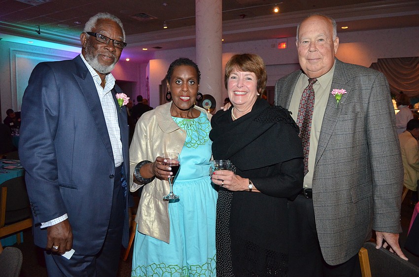 Bene White and Sheila Baynes with Sue and Bob Seiter