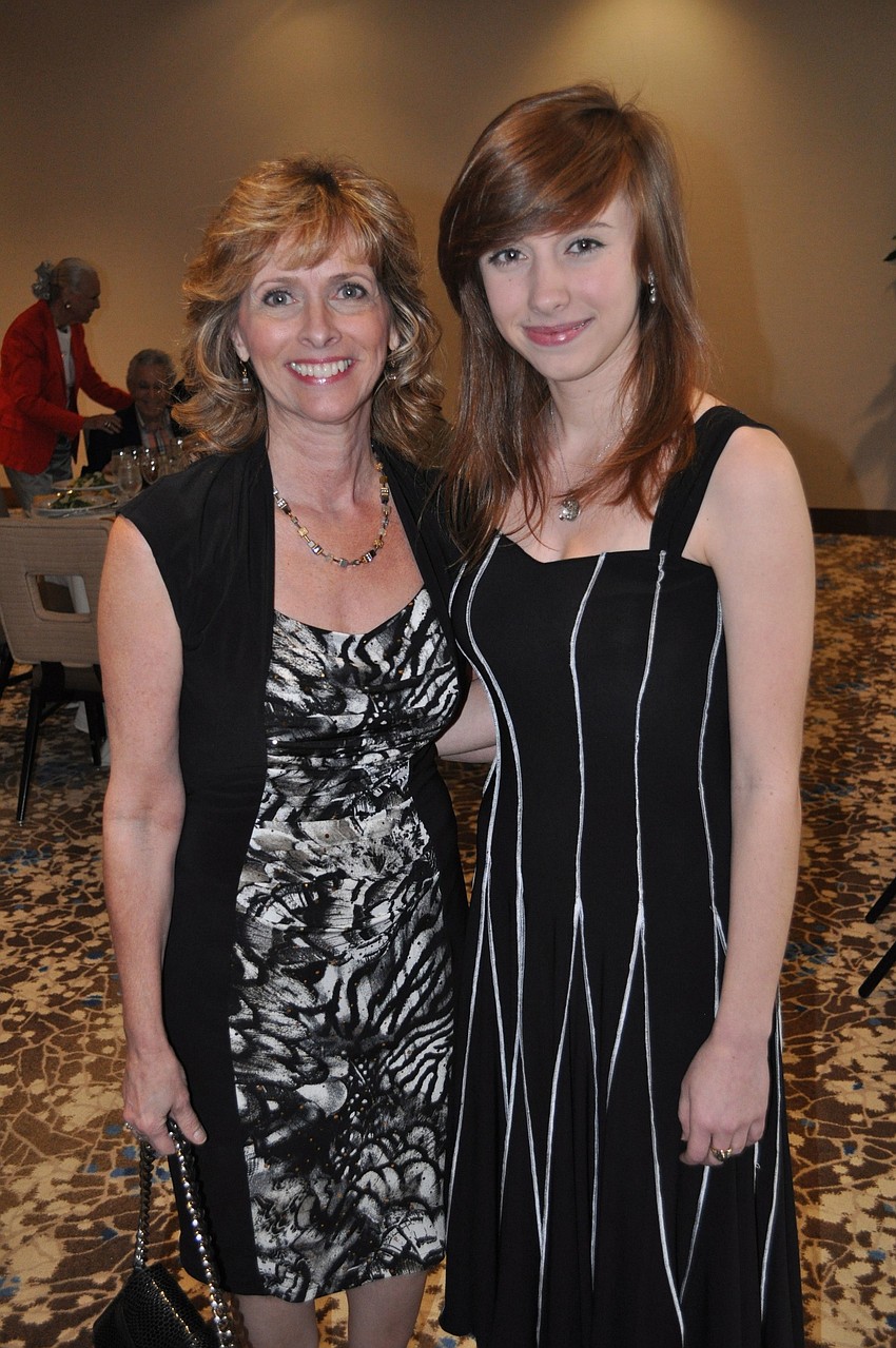 Nanette Almeter with her daughter Natalie