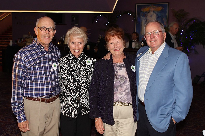 Allen and Stephanie Hochfelder with Barbara and Jim Card