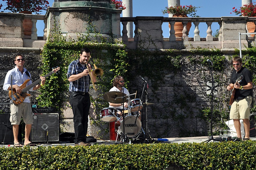 Ben Hammond performed well-known tunes as well as their own originals throughout the afternoon.