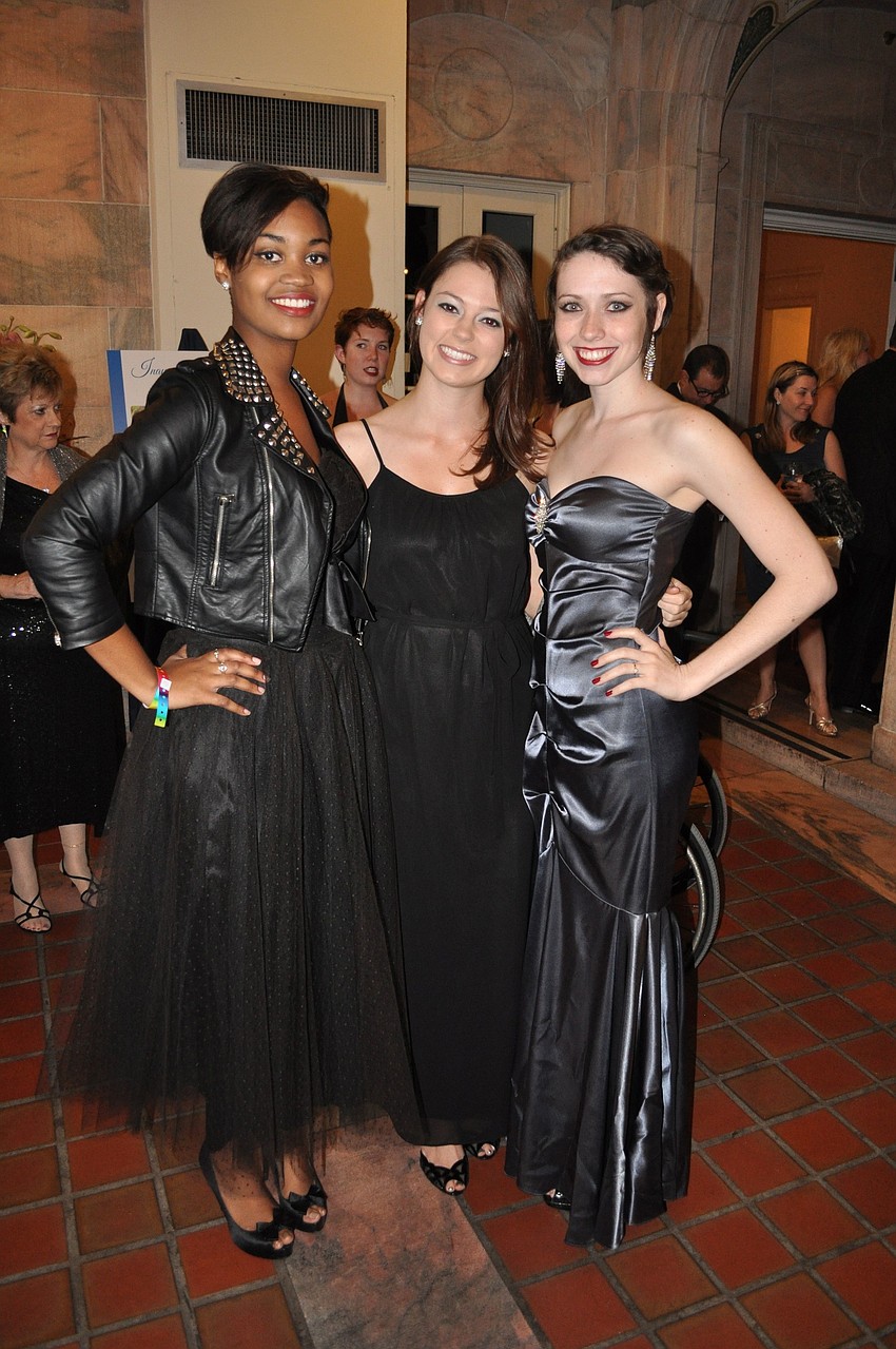 Raine Nelson, Abigail Oakes and Samantha Kregger