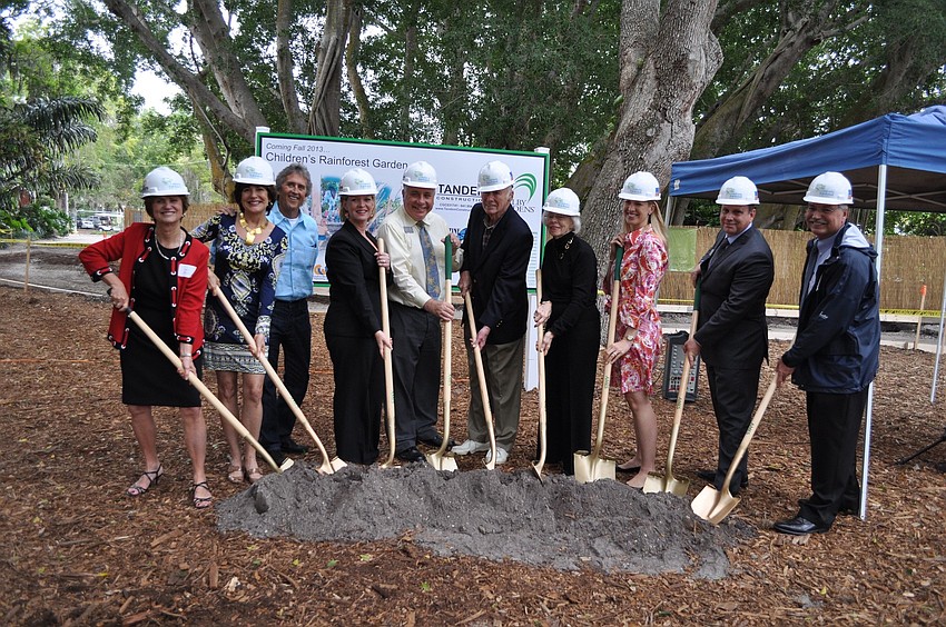 Laurey Stryker, Cathy Layton, Pete Russell, Veronica Brady, Thomas Buchter, Al Goldstein, Beverly Koski, Ariane Dart, Chris Romine and Peter Hayes