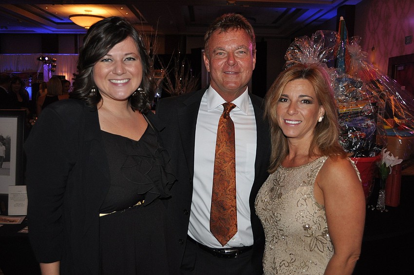 Stephanie Farquhar with her father Rodger Farquhar and Stacey Grad