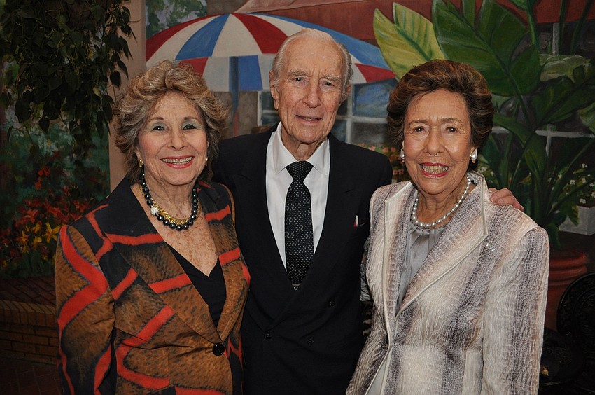 Carol and Mort Siegler with Helene Fagin