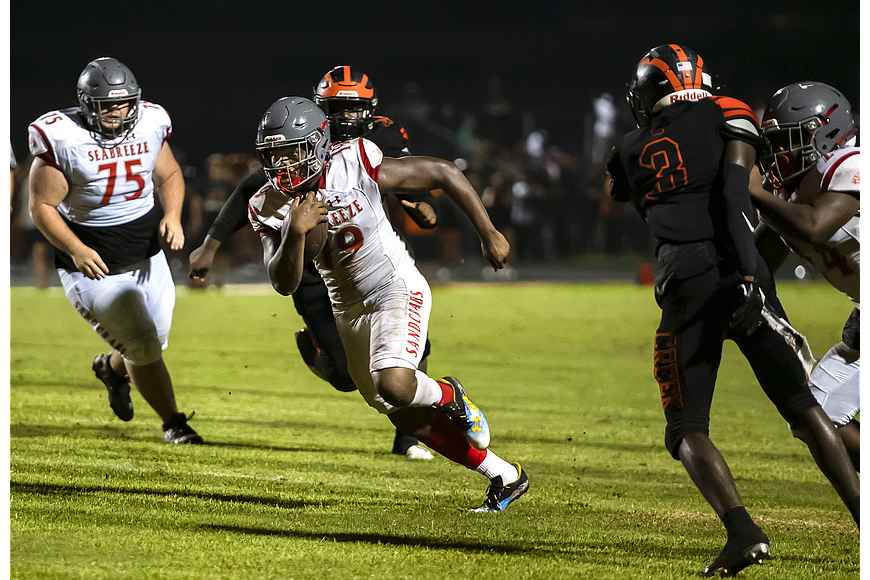 Seabreeze's Toma Pouncey Jr. (19) began the season at running back. Now he's a mainstay on the defensive line. Photo by Michele Meyers.