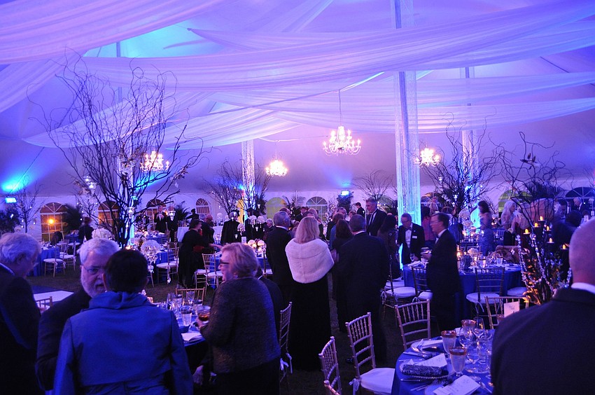 There were 400 guests that attended the inaugural ball.