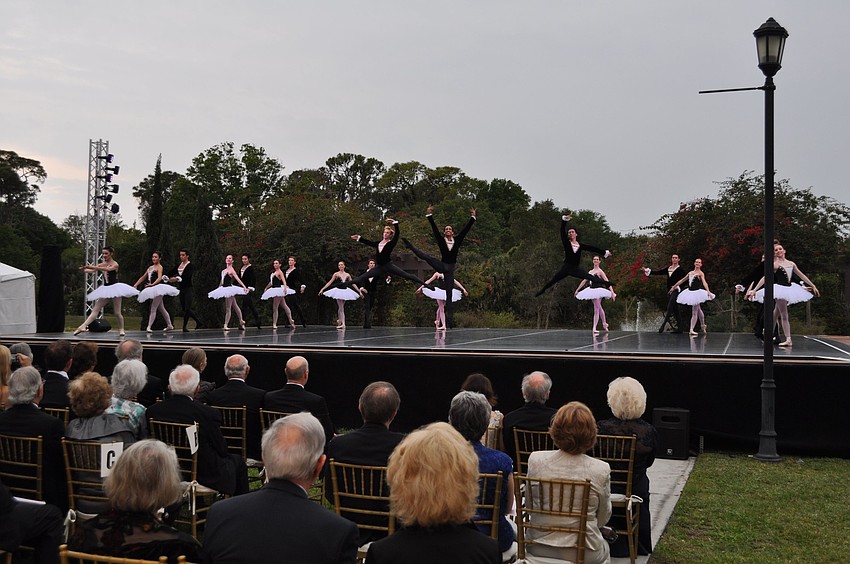 Dancers in the Sarasota Ballet Company premiere Ricardo Grazianoâ€™s piece entitled â€œPomp and Circumstanceâ€.
