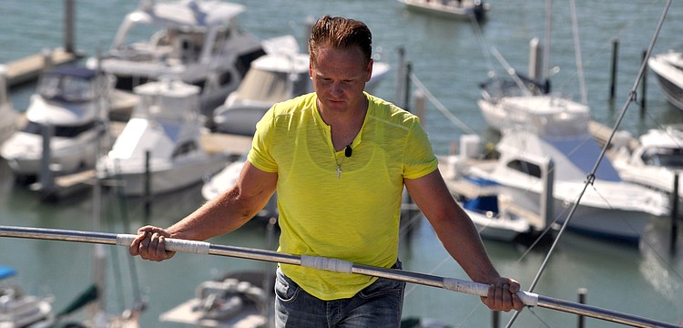 Wallenda makes his way across the high wire.