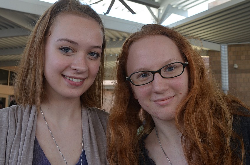 Sophomores Hannah Miller and Kyra Galbreath