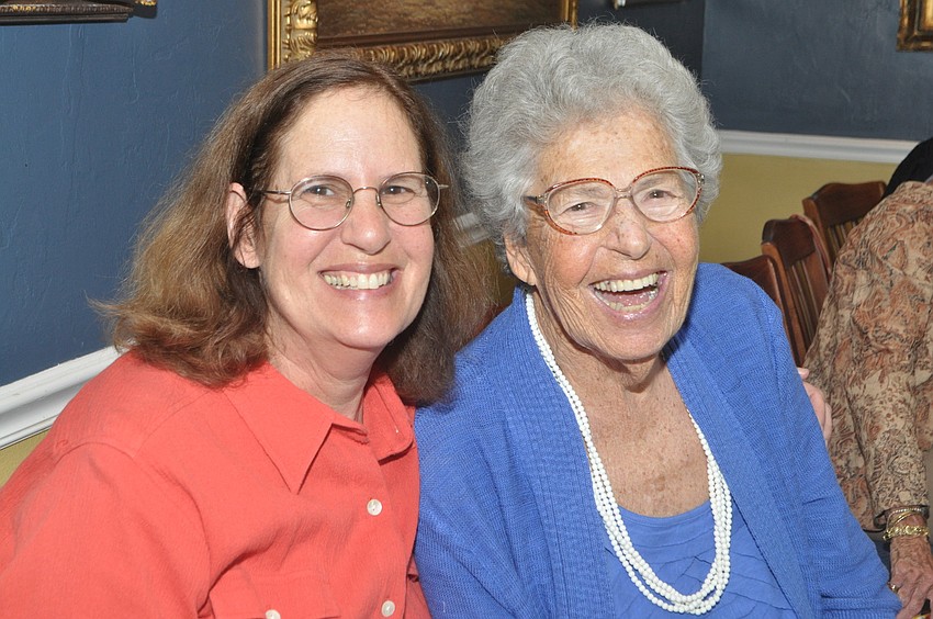 Ann Gordon with her mother, Marle Abramson Kaplan