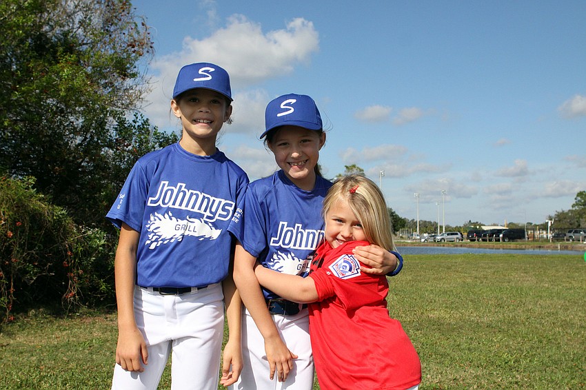 Selby Klano, 10, Elizabeth Bain, 9, and Isabel Bain, 5