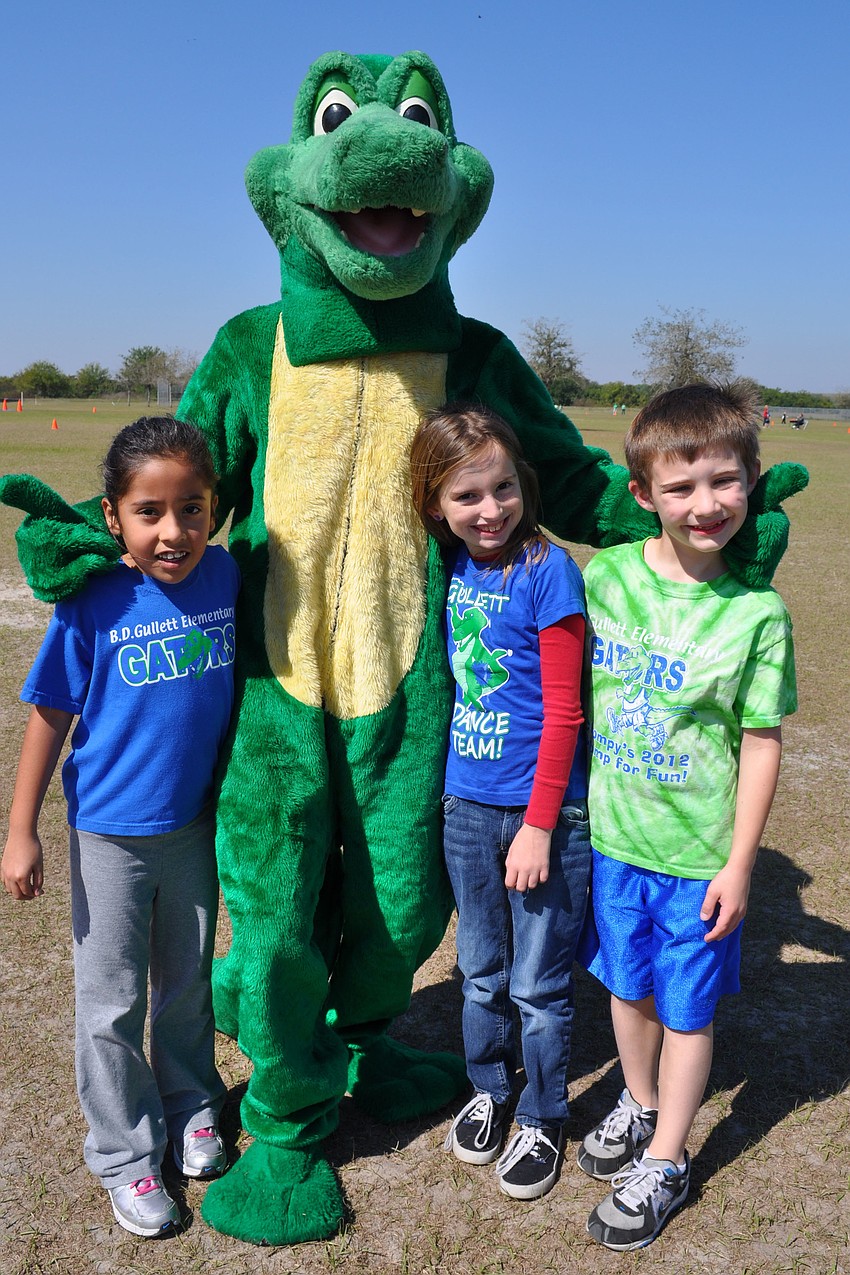 Keyly Guttierez, Abby Muscato and Ethan McKay made sure to visit the schoolâ€™s mascot, Chompy.