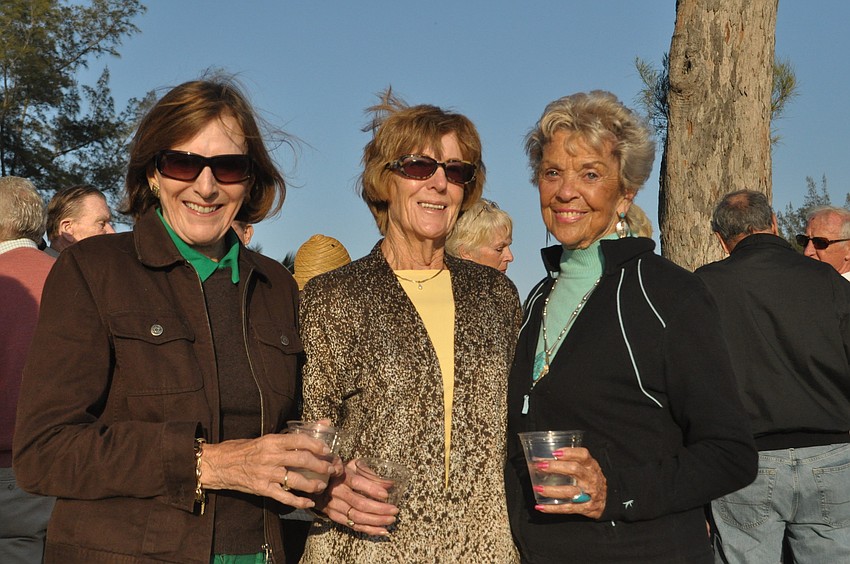 Jeanette Snyder, Elaine Geleziunas and Shirley Schoenith