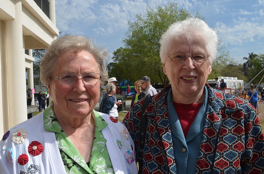 Gladys Troyer and Edna Thomas visit from Indiana.