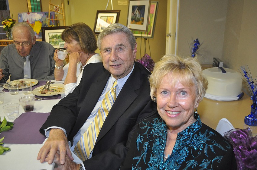 Tom and Sue Reese, chapel president