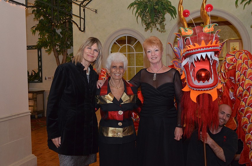 Mayor Suzanne Atwell with former Mayors Lou Ann Palmer and Mary Anne Servian