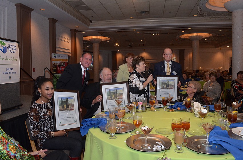 The Jewish National Foundation presents the Friedman family with the Guardian of Israel award.