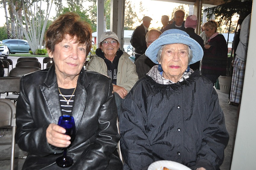 Verna Ritter and Shirley Beachum