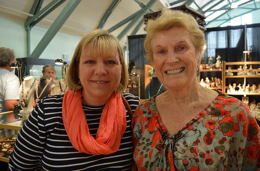 Tracey Wonnacott and Dorthy Clifton