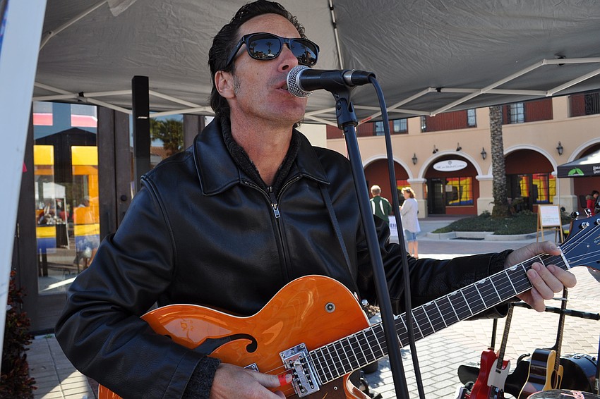 Ted Stevens provided live music.