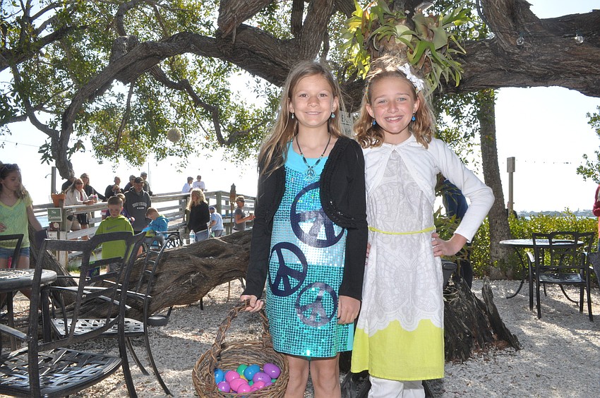 Madison Sax, 10, and her cousin, Myrissa Zoff, 10