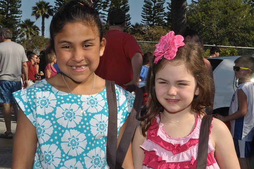 Izzie Frinzi, 8, and Charlotte Fetherston, 6
