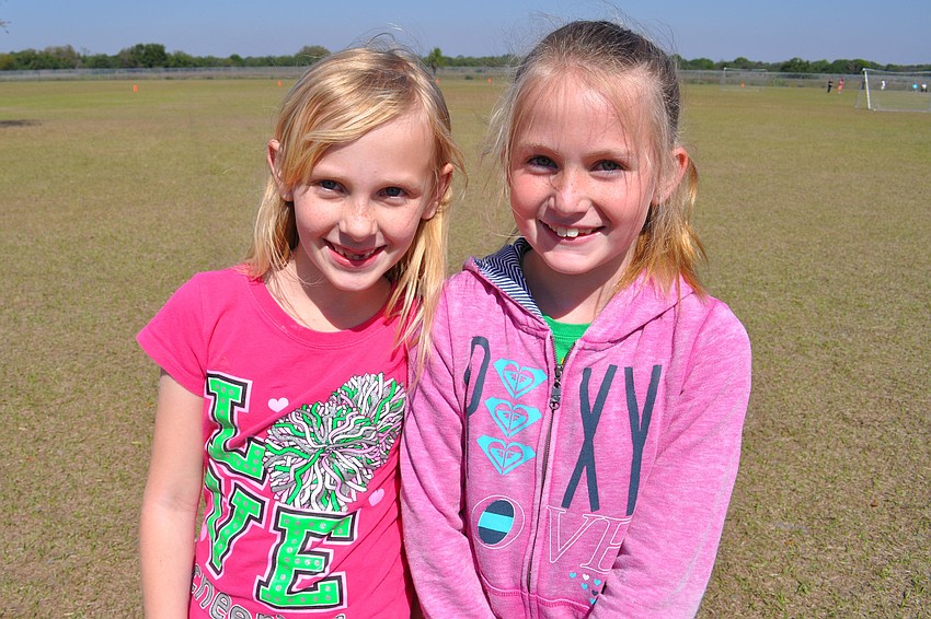 Tanner Peachey and Caitlin Delaney walked together around the course.