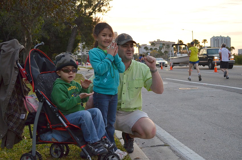 Robbie Haygood with his children, Mark and Bobae