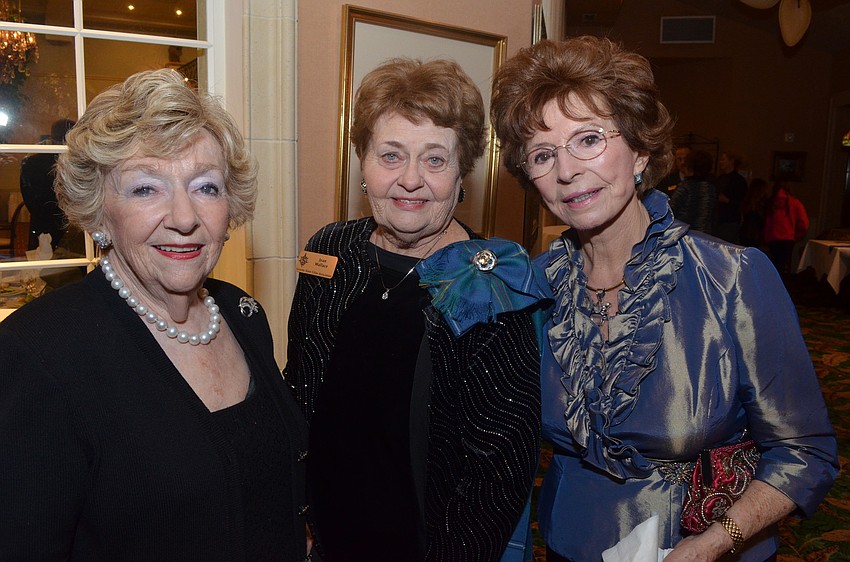 Ina Rae Levy, Jean Wallace, Liliane Sealy-Schrock