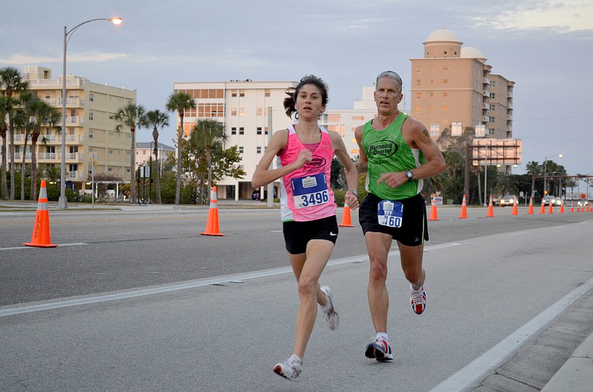 Female winner Sara Petrick and menâ€™s master title winner Jeff Lessie