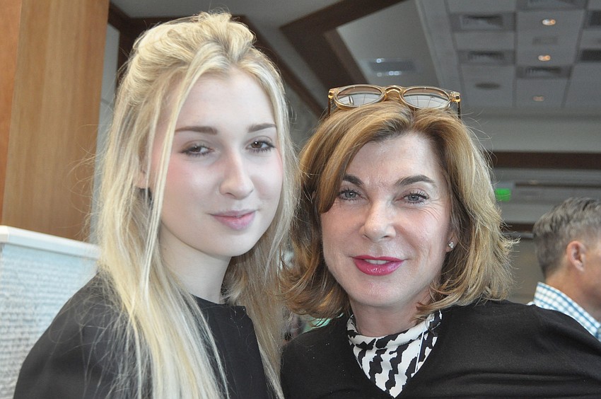 Sophie Hermann with her mother, Edelgard