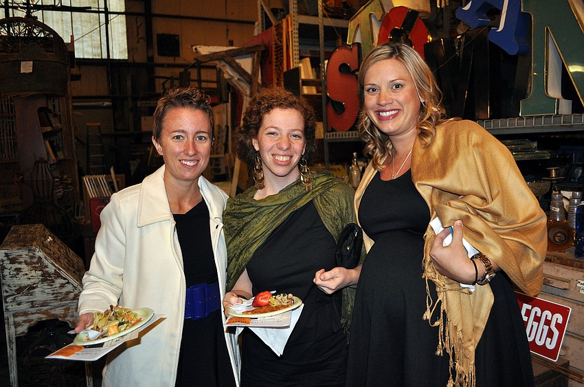 Lara Costa, Haddie Katz and Kaitlan Money