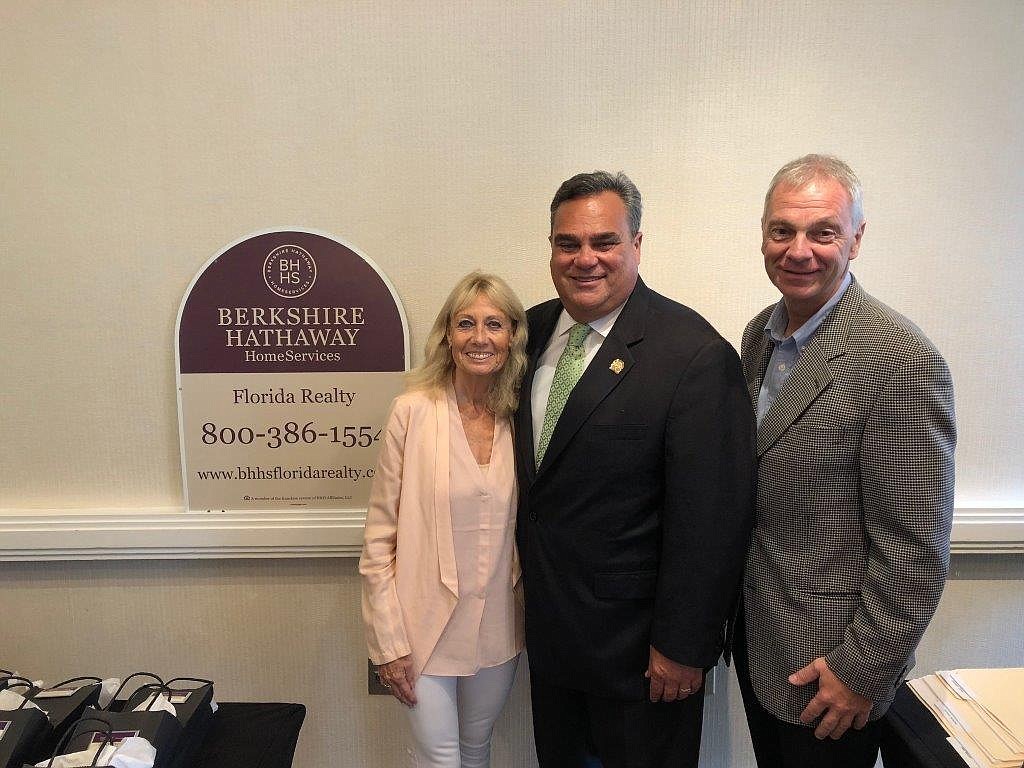 Berkshire Hathaway HomeServices Florida Realty hasÂ expanded its presence in Sarasota andÂ Manatee counties through the addition of Charity & Weiss International RealtyÂ LLC.