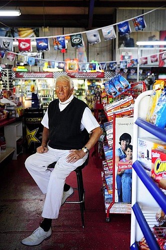Del Ackerman, the owner of Del&#39;s 24-Hour Food Store in Naples, died at the age of 83 on Aug. 15, 2019.
