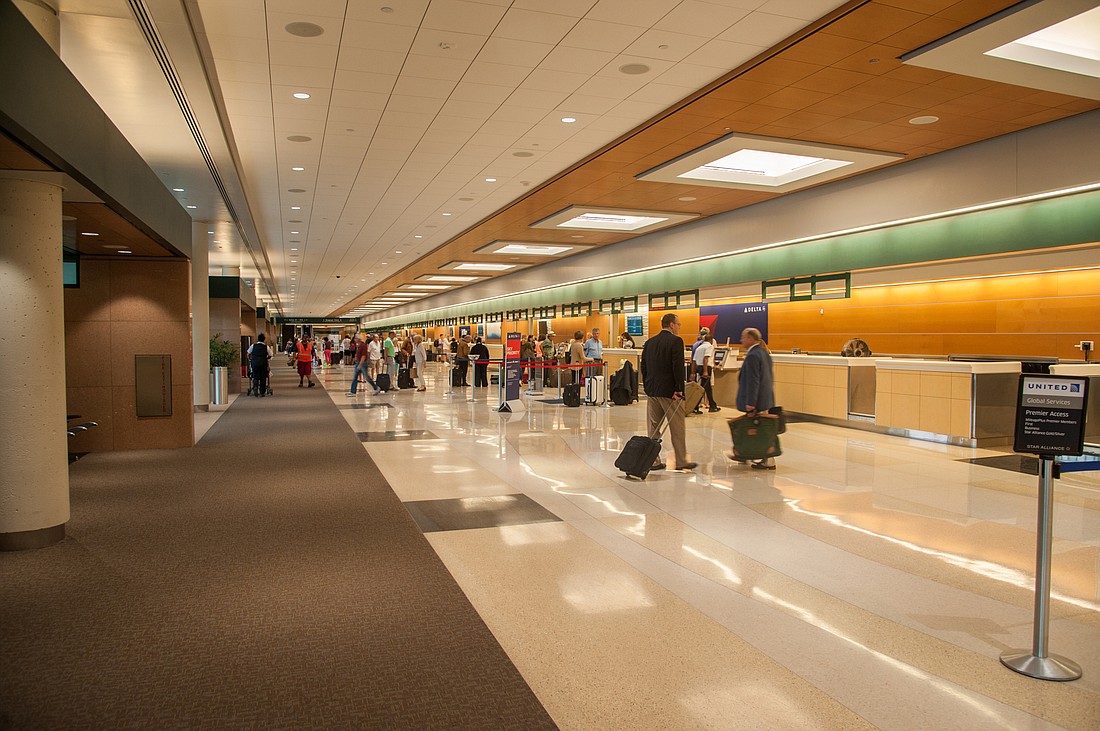 Courtesy. Sarasota Bradenton International AirportÂ passengerÂ traffic set an all-time record for the month of September with 125,361Â passengersÂ traveling through the airport.Â