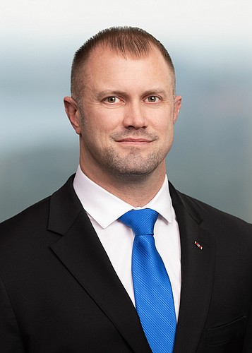 U.S. Army veteran Brian Hart has joined Tampa law firm Shumaker, Loop & Kendrick as a staff attorney. Courtesy photo.