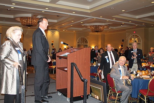 NEFAR members gave a standing ovation to Paul Wilson of Re/Max Unlimited for his 55-mile marathon benefitting Wolfson Children's Hospital. Realtor Magazine has named Wilson a recipient of its 2014 Good Neighbor Award.